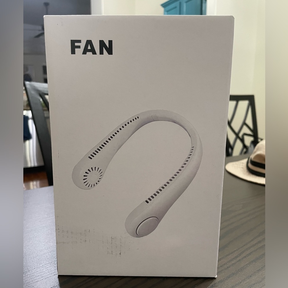 Neck fan rechargeable